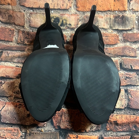 Badgley Mischka Black Mesh Heels Sz 8.5 - Picture 2 of 5